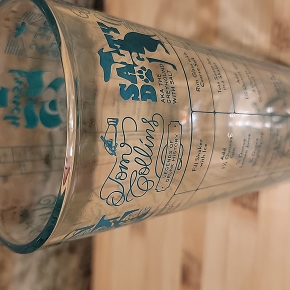 Gin Cocktail Recipe Glass - Picture 8 of 12